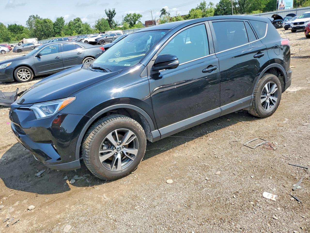 2018 Toyota Rav4 Xle - zdjęcie główne
