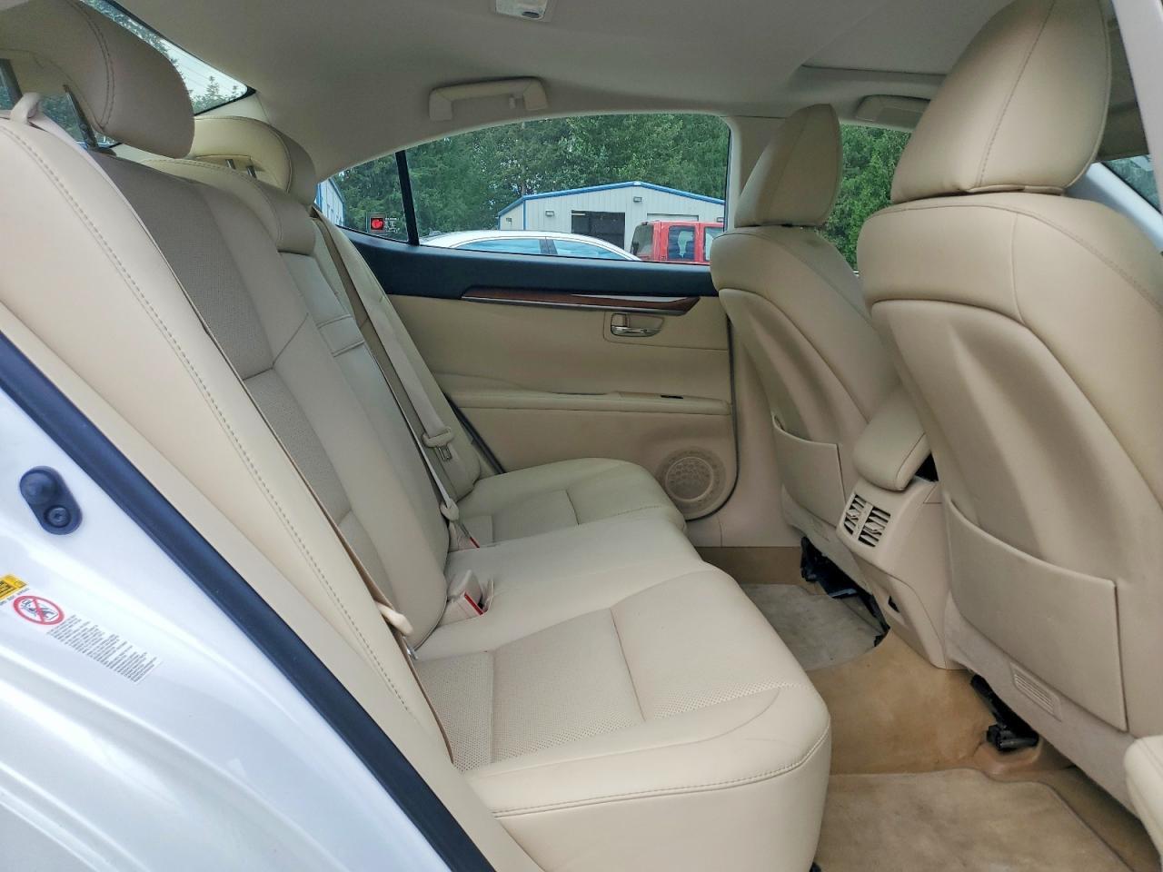 2015 Lexus Es 300H - zdjęcie 10
