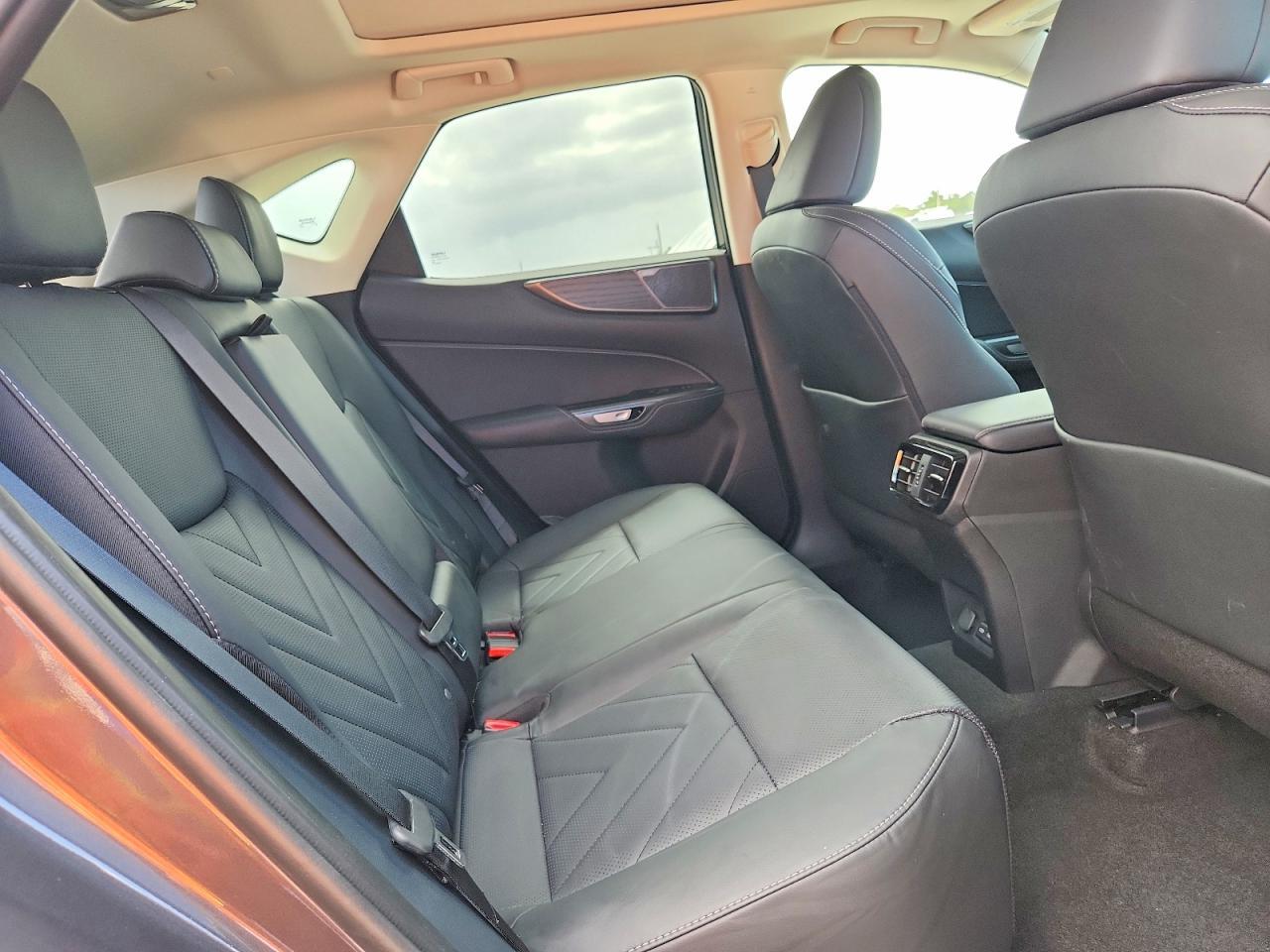2026 Lexus Nx 350 Luxury - zdjęcie 11