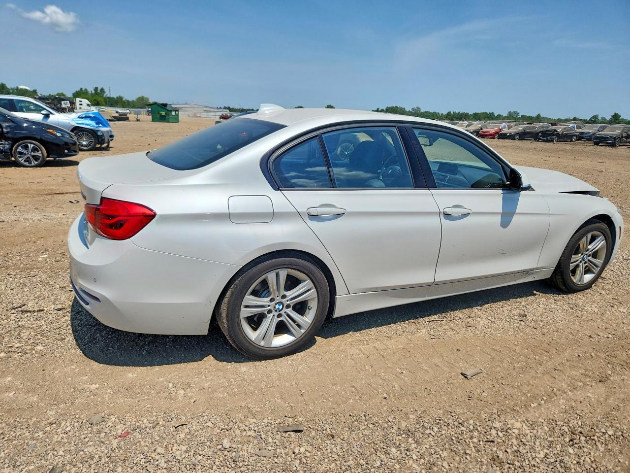 2016 BMW Seria 3 328i - zdjęcie 3