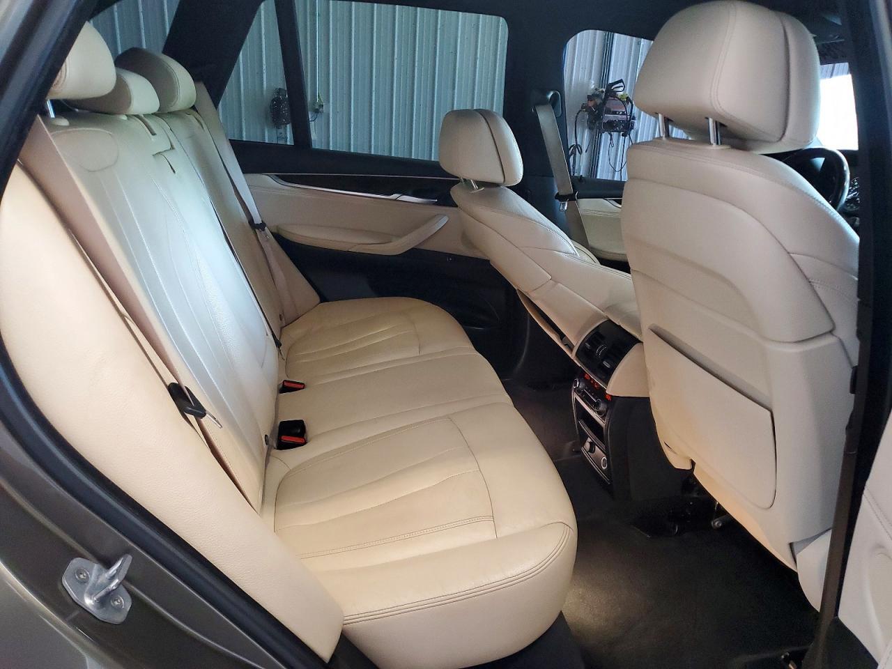 2017 BMW X5 xDrive35I - zdjęcie 11