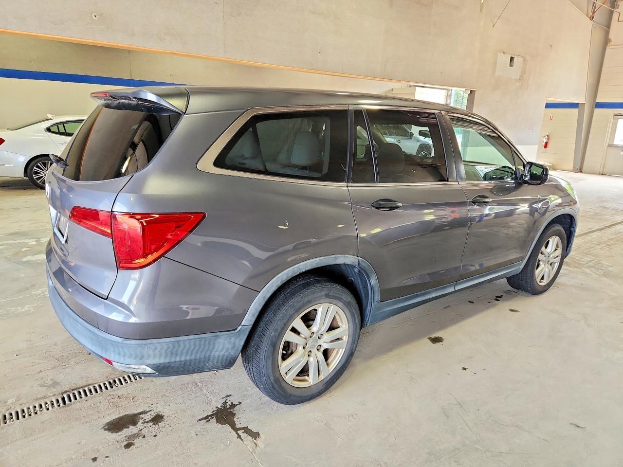 2017 Honda Pilot Lx - zdjęcie 3