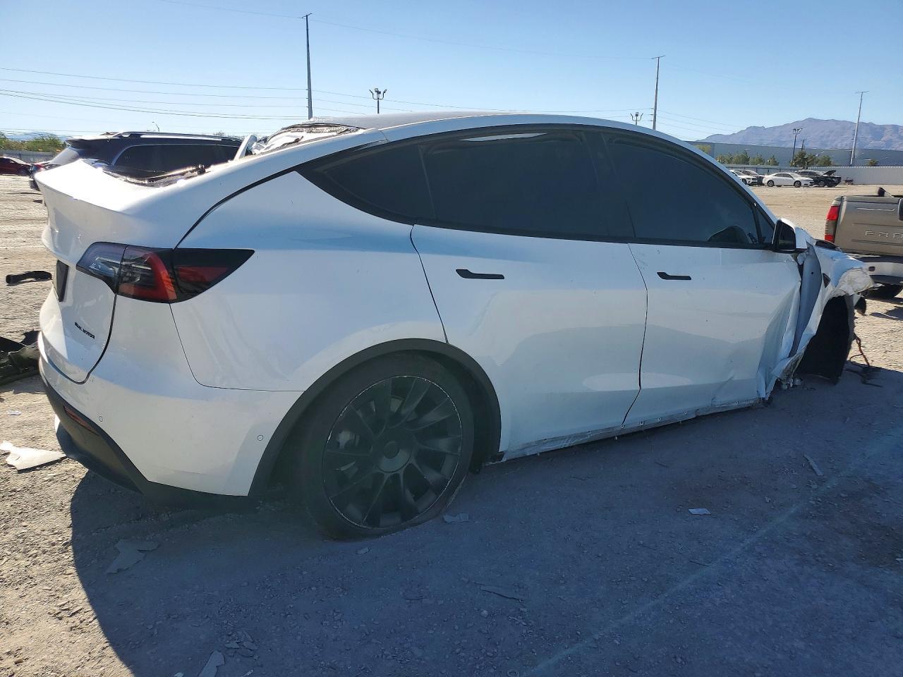 2020 Tesla Model Y - zdjęcie 3