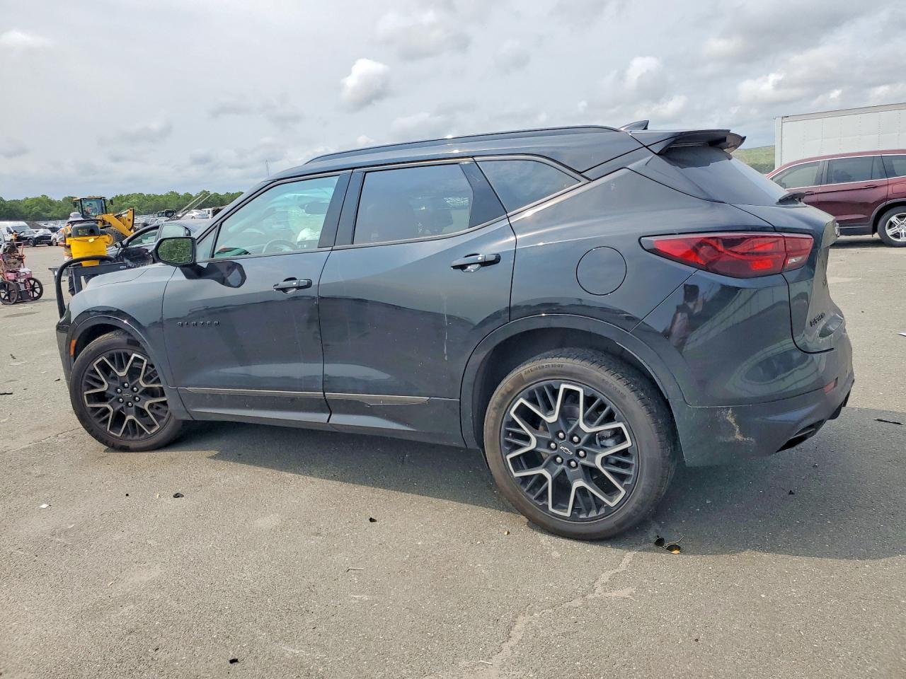 2024 Chevrolet Blazer Rs - zdjęcie 2