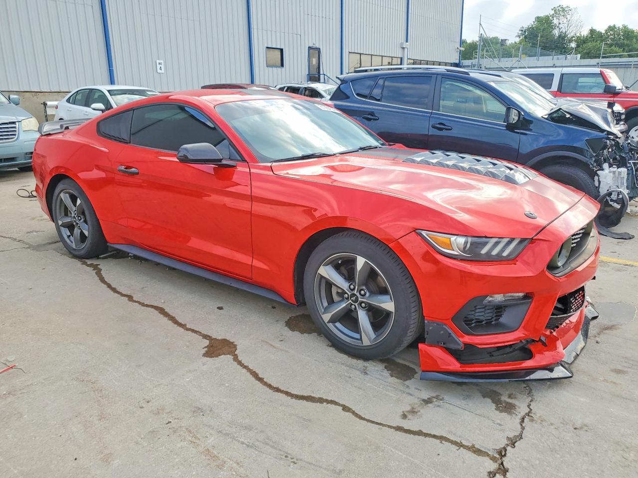 2016 Ford Mustang - zdjęcie 4