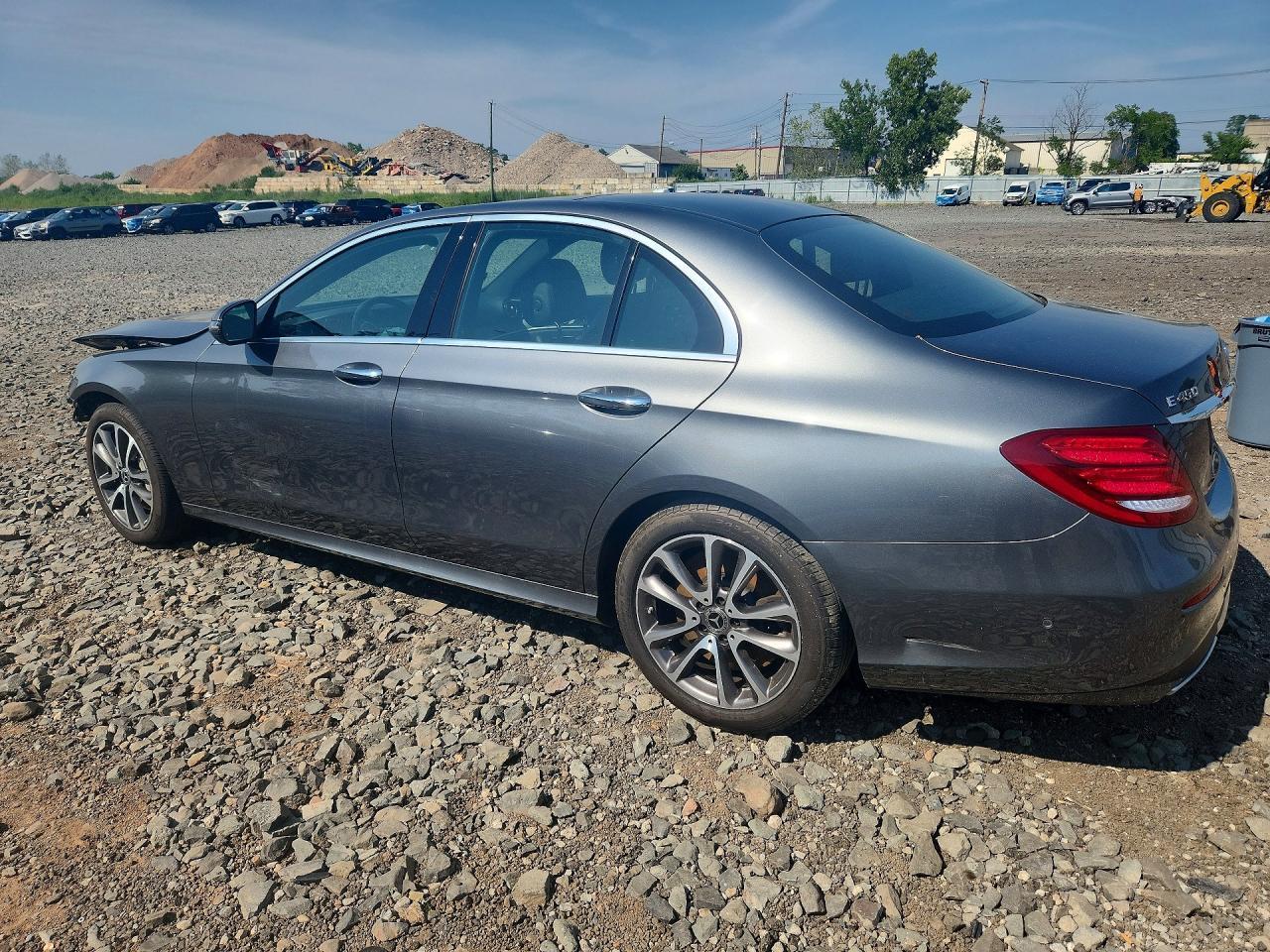 2020 Mercedes-Benz E - zdjęcie 2