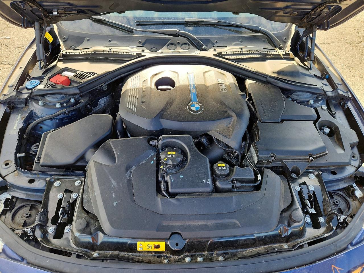 2017 BMW 330E - zdjęcie 11