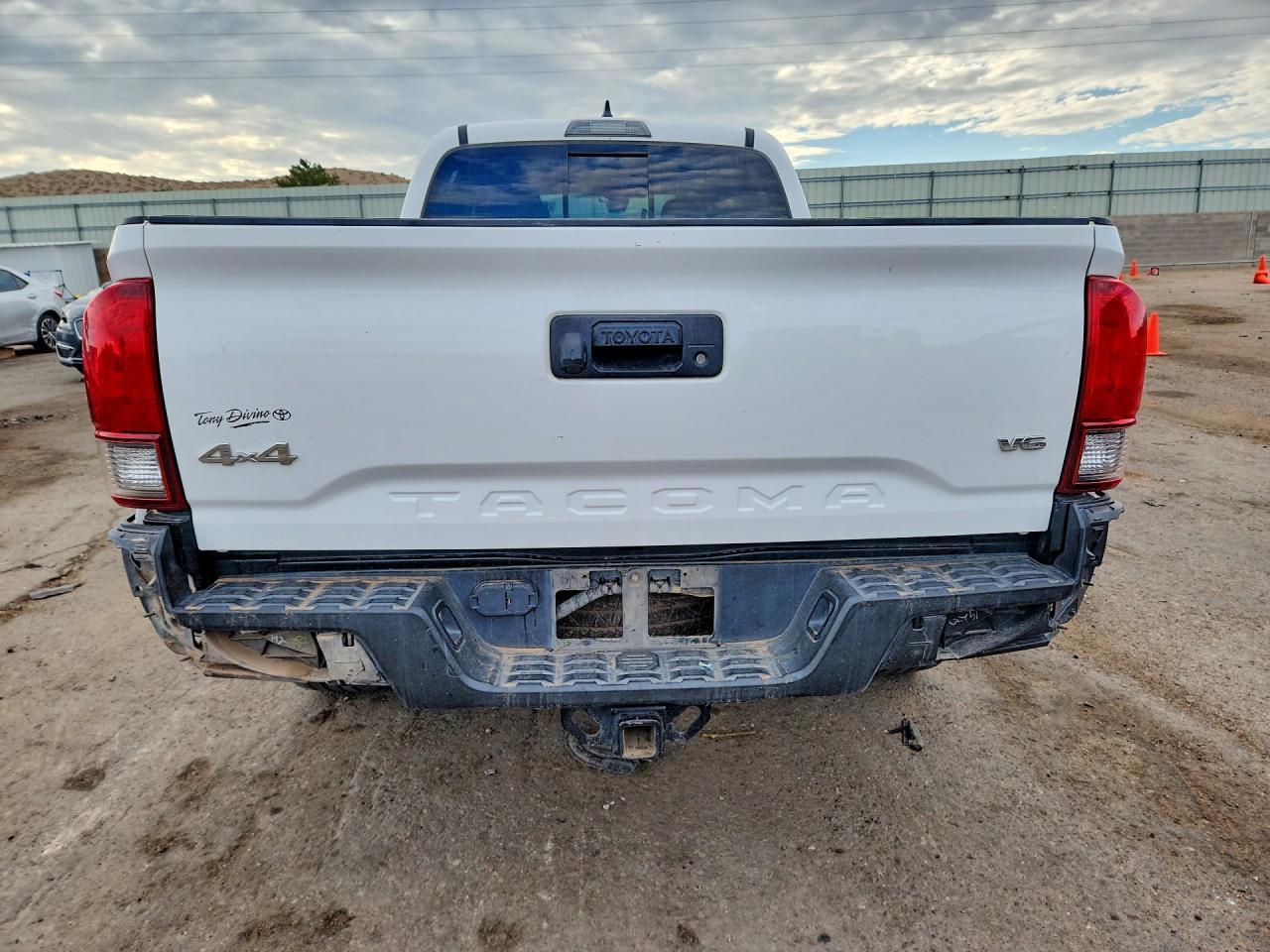 2018 Toyota Tacoma Sr5 V6 - zdjęcie 6