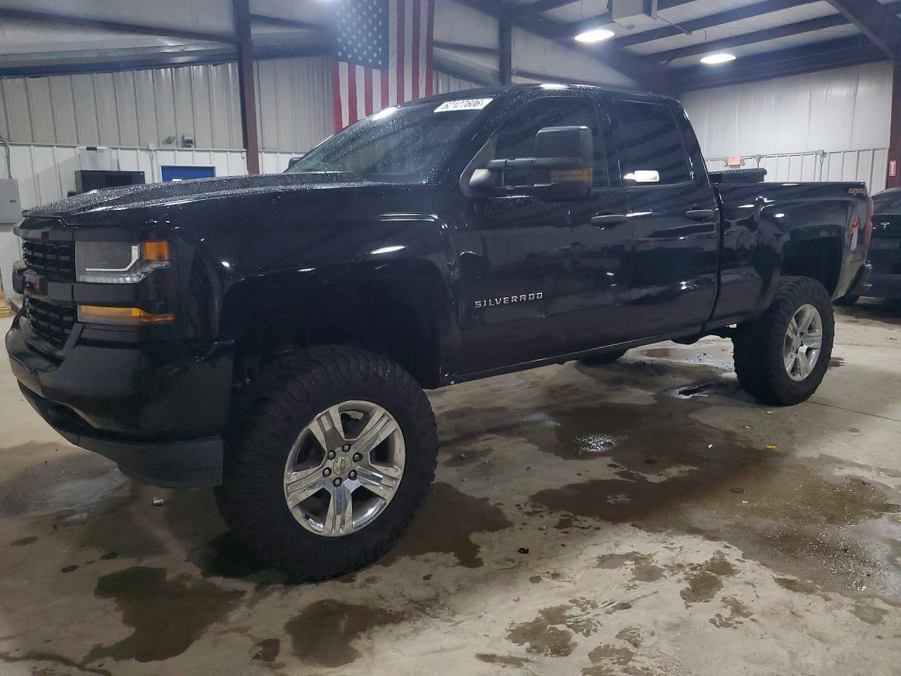 2017 Chevrolet Silverado K1500 Custom - zdjęcie główne