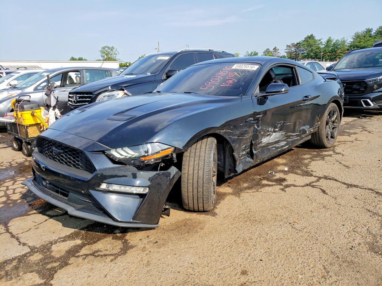 2020 Ford Mustang - zdjęcie główne
