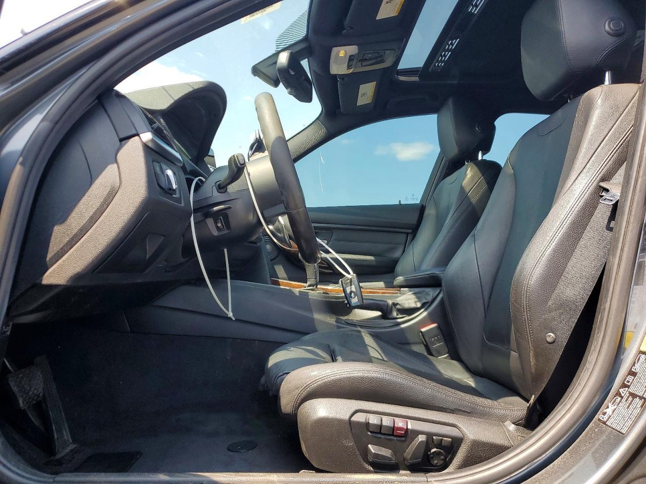 2015 BMW Seria 3 328i - zdjęcie 7