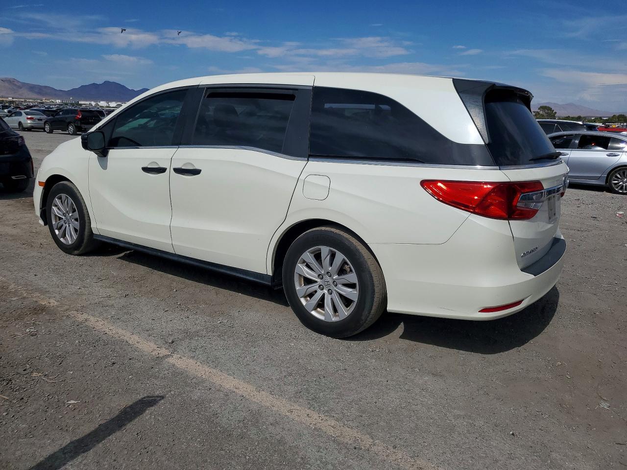 2019 Honda Odyssey Lx - zdjęcie 2