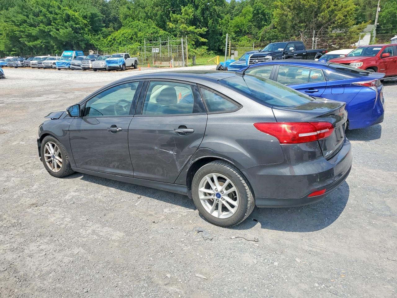 2016 Ford Focus Se - zdjęcie 2