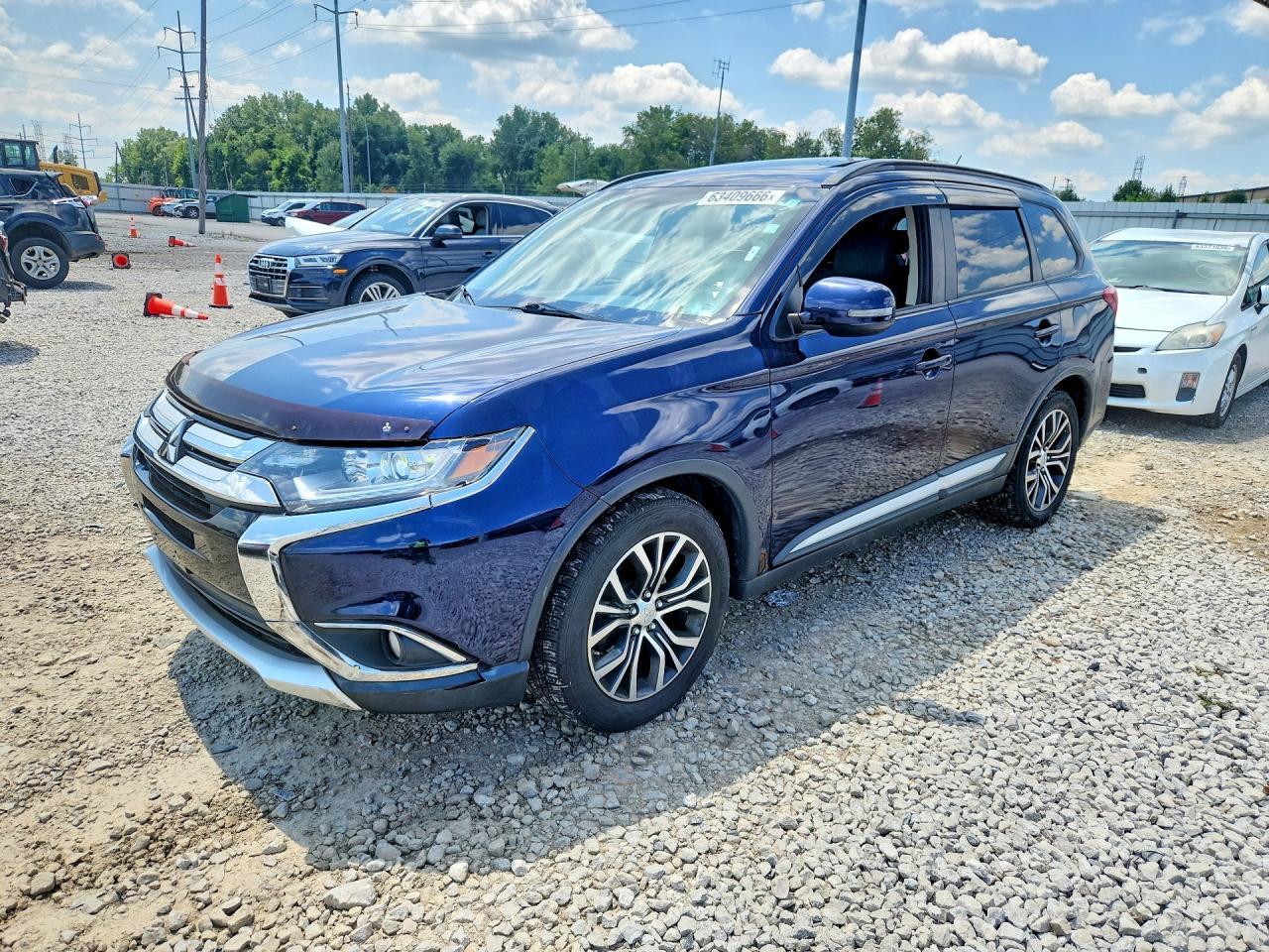 2016 Mitsubishi Outlander Se - zdjęcie główne