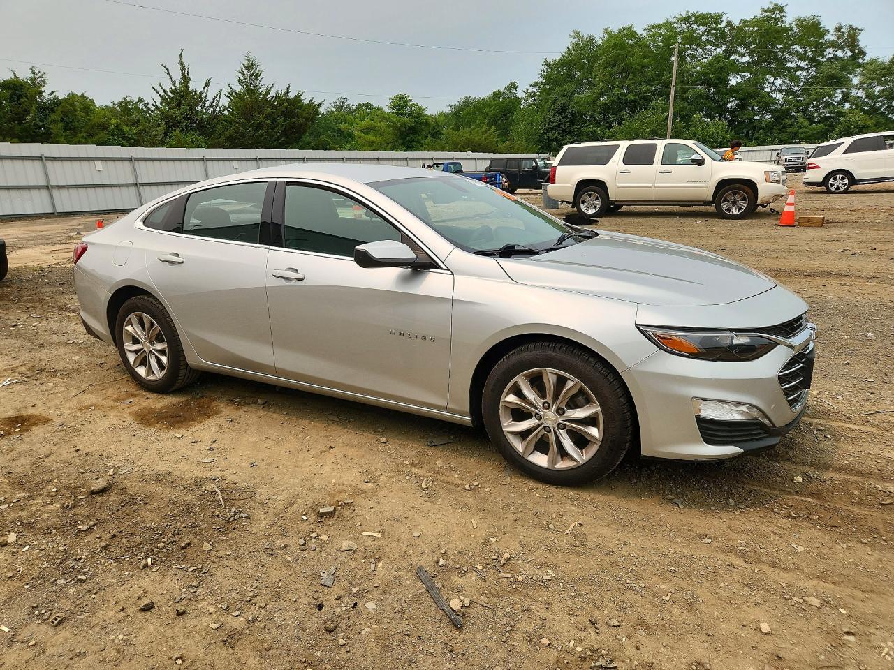 2021 Chevrolet Malibu Lt - zdjęcie 4