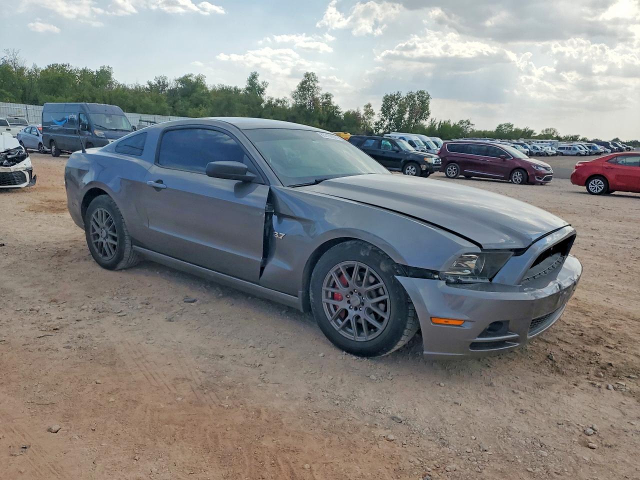 2014 Ford Mustang - zdjęcie 4