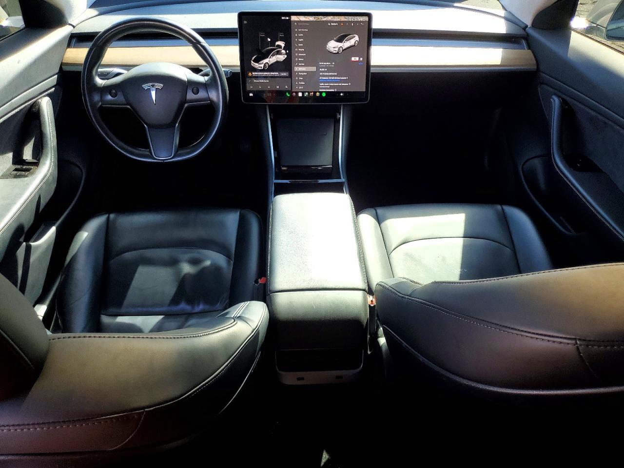 2017 Tesla Model 3 - zdjęcie 8