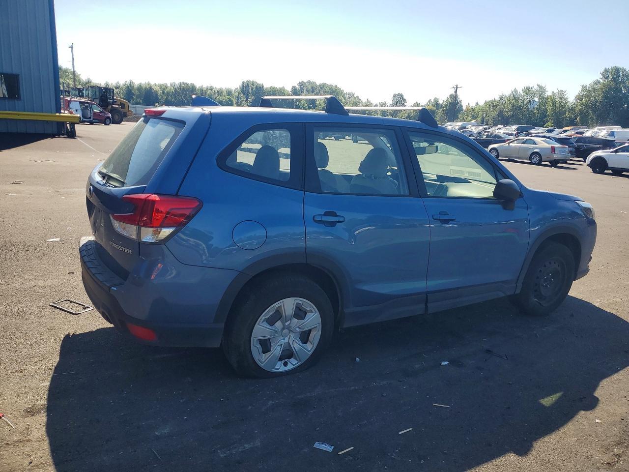 2023 Subaru Forester - zdjęcie 3