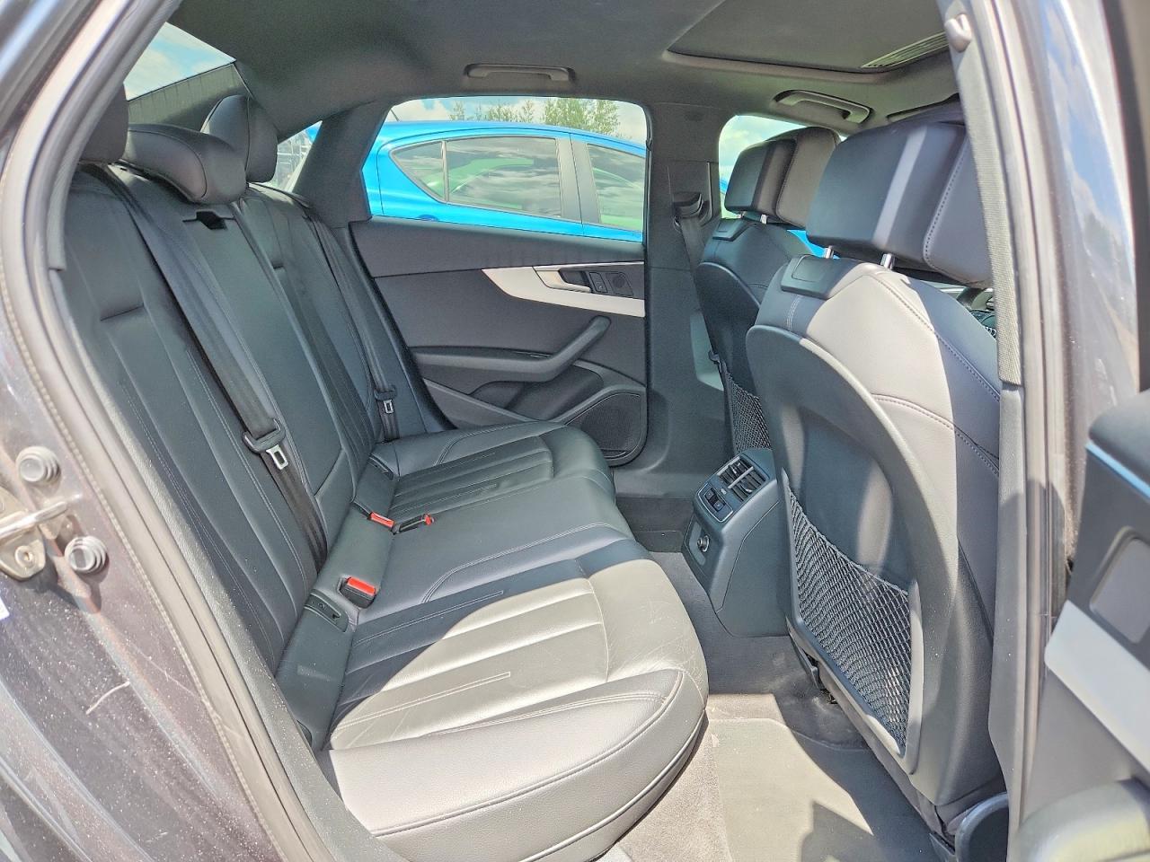 2019 Audi A4 Premium Plus - zdjęcie 10