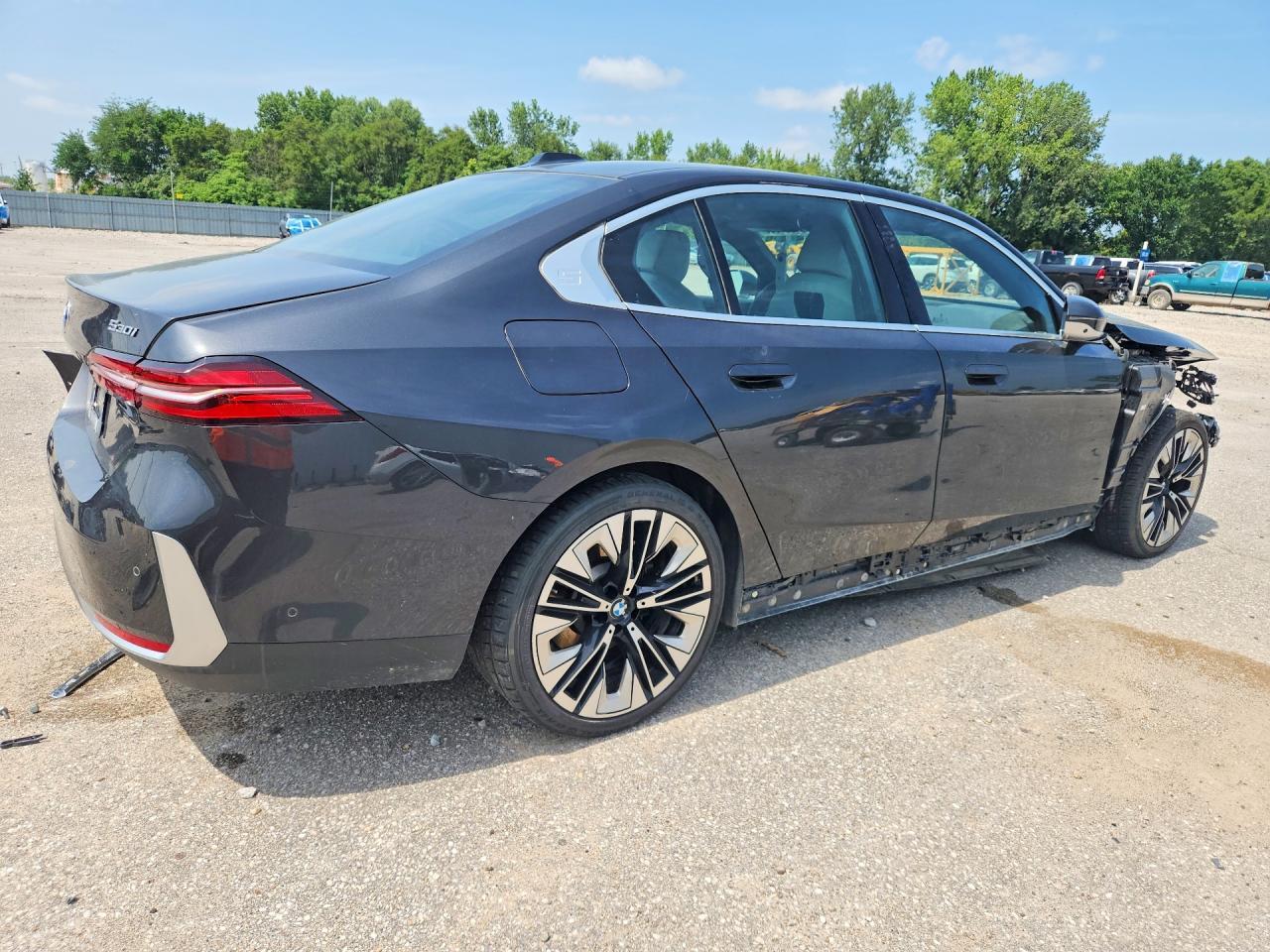 2024 BMW Seria 5 530i - zdjęcie 3
