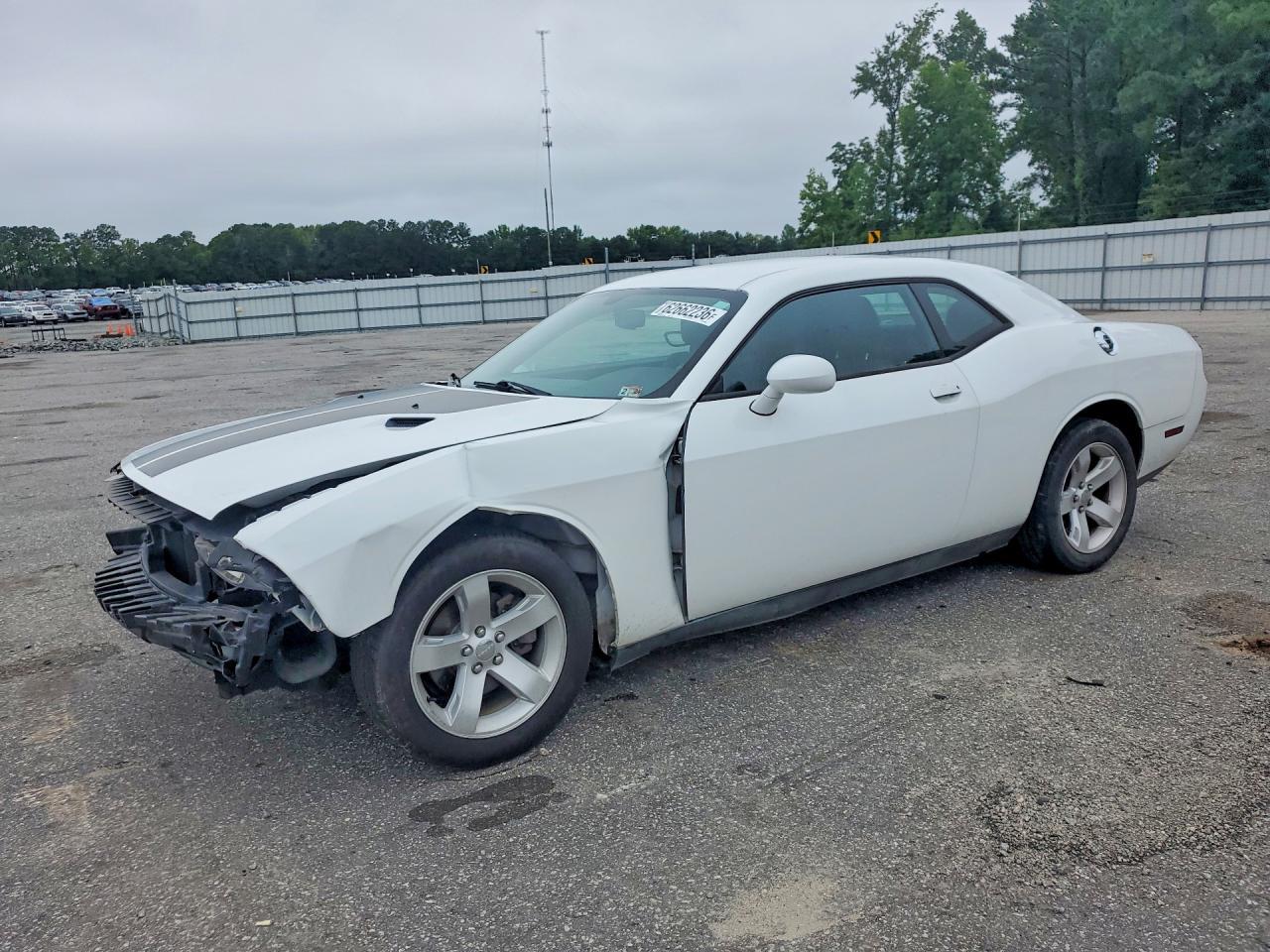 2013 Dodge Challenger Sxt - zdjęcie główne