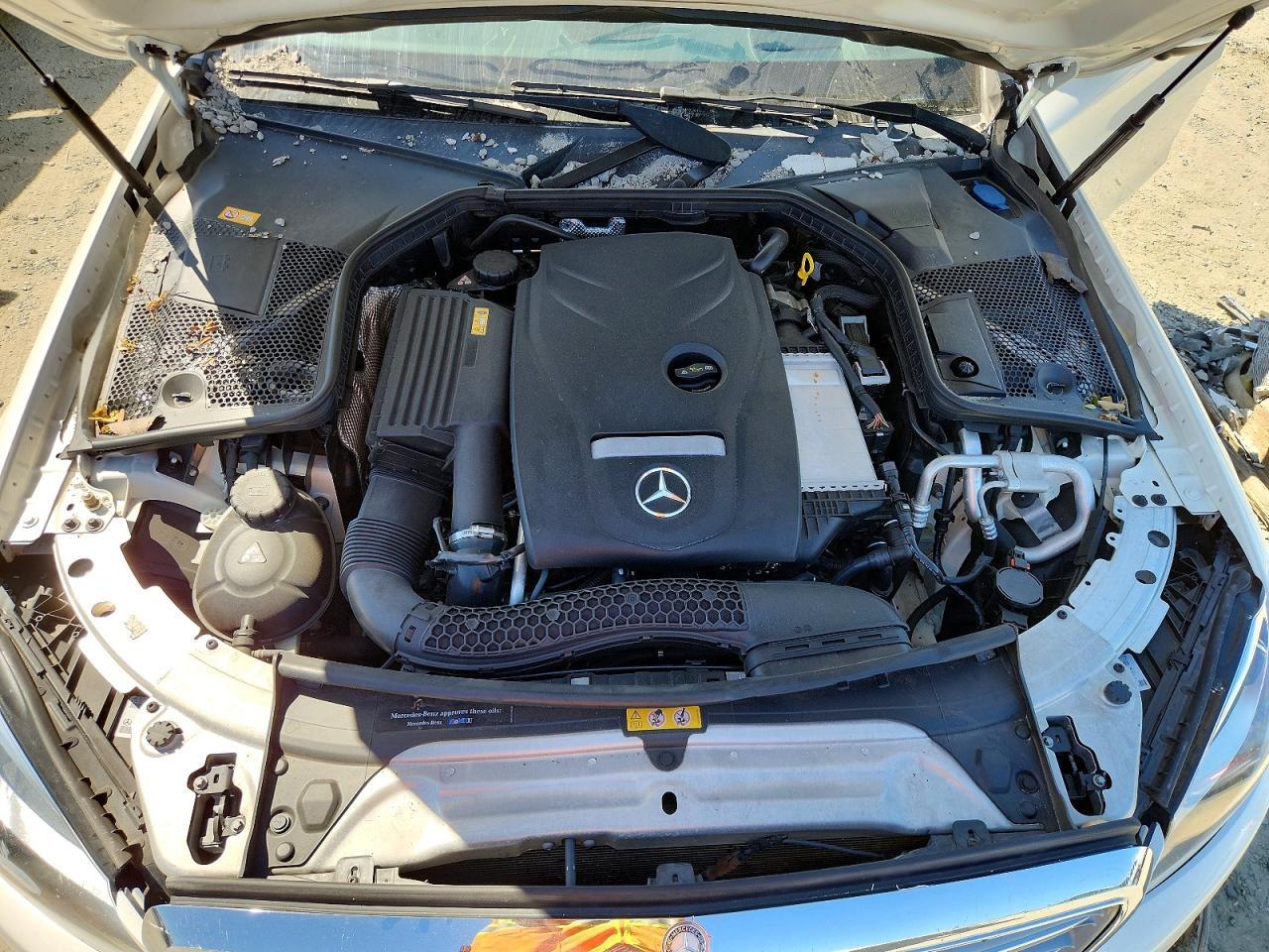 2016 Mercedes-Benz C 300 4Matic - zdjęcie 11