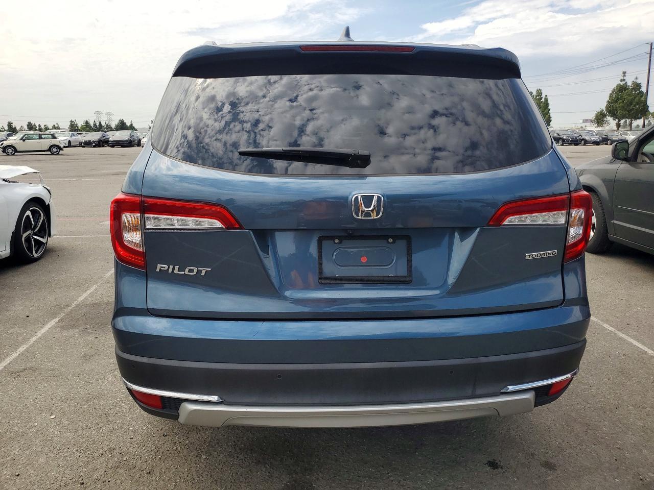 2022 Honda Pilot Touring - zdjęcie 6