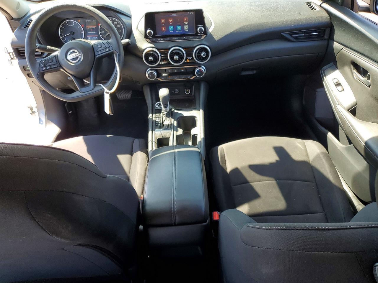 2025 Nissan Sentra S - zdjęcie 8