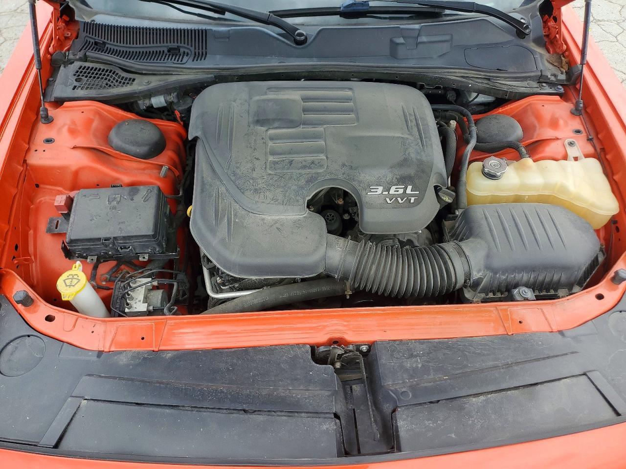 2016 Dodge Challenger Sxt - zdjęcie 11