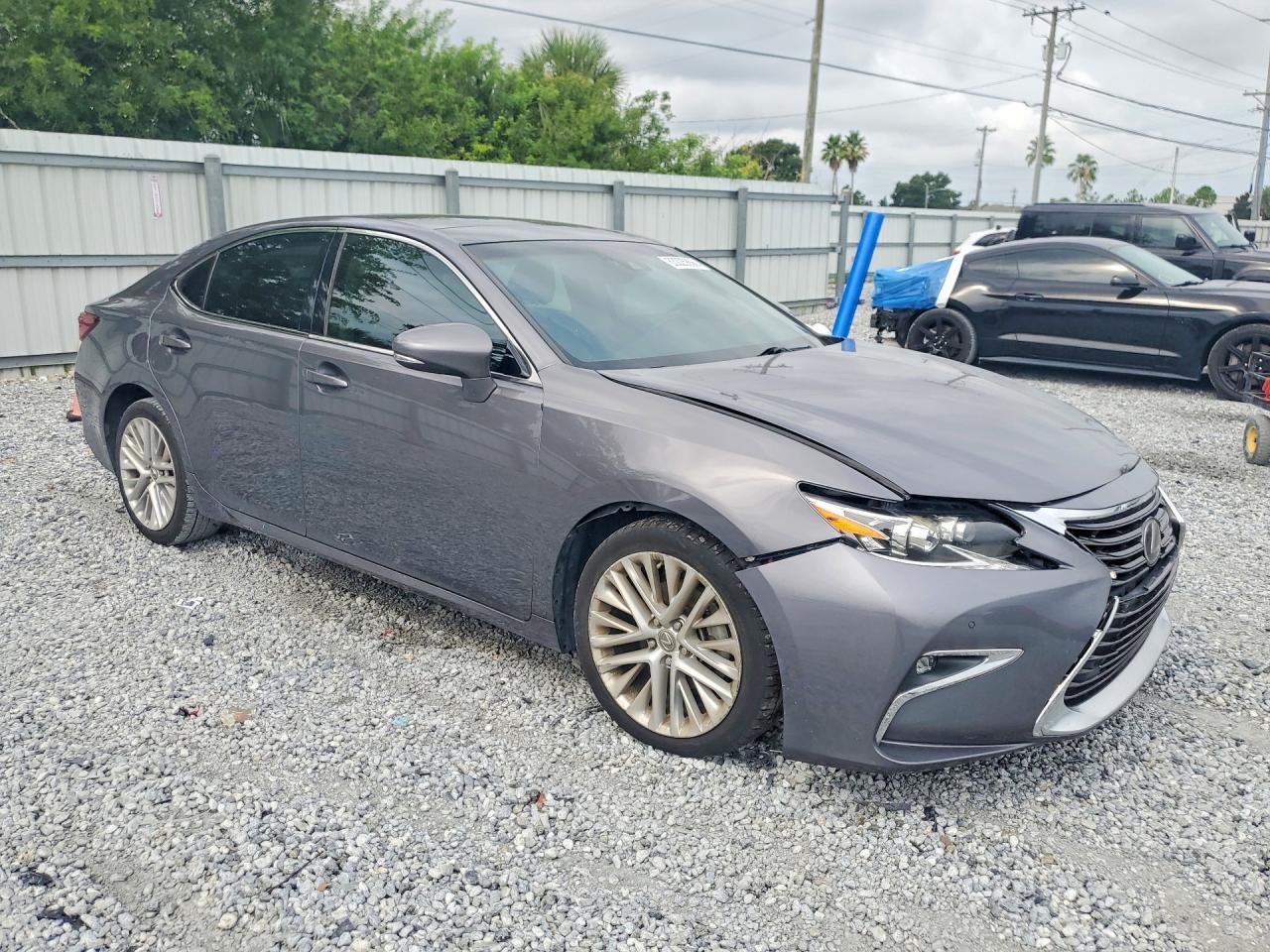2016 Lexus Es 350 - zdjęcie 4