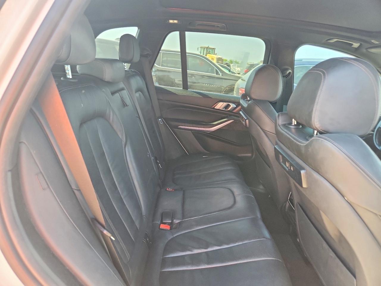 2019 BMW X5 xDrive40I - zdjęcie 10