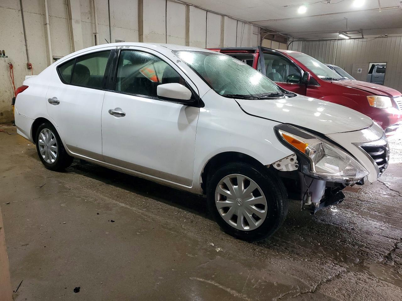 2018 Nissan Versa Sv - zdjęcie 4