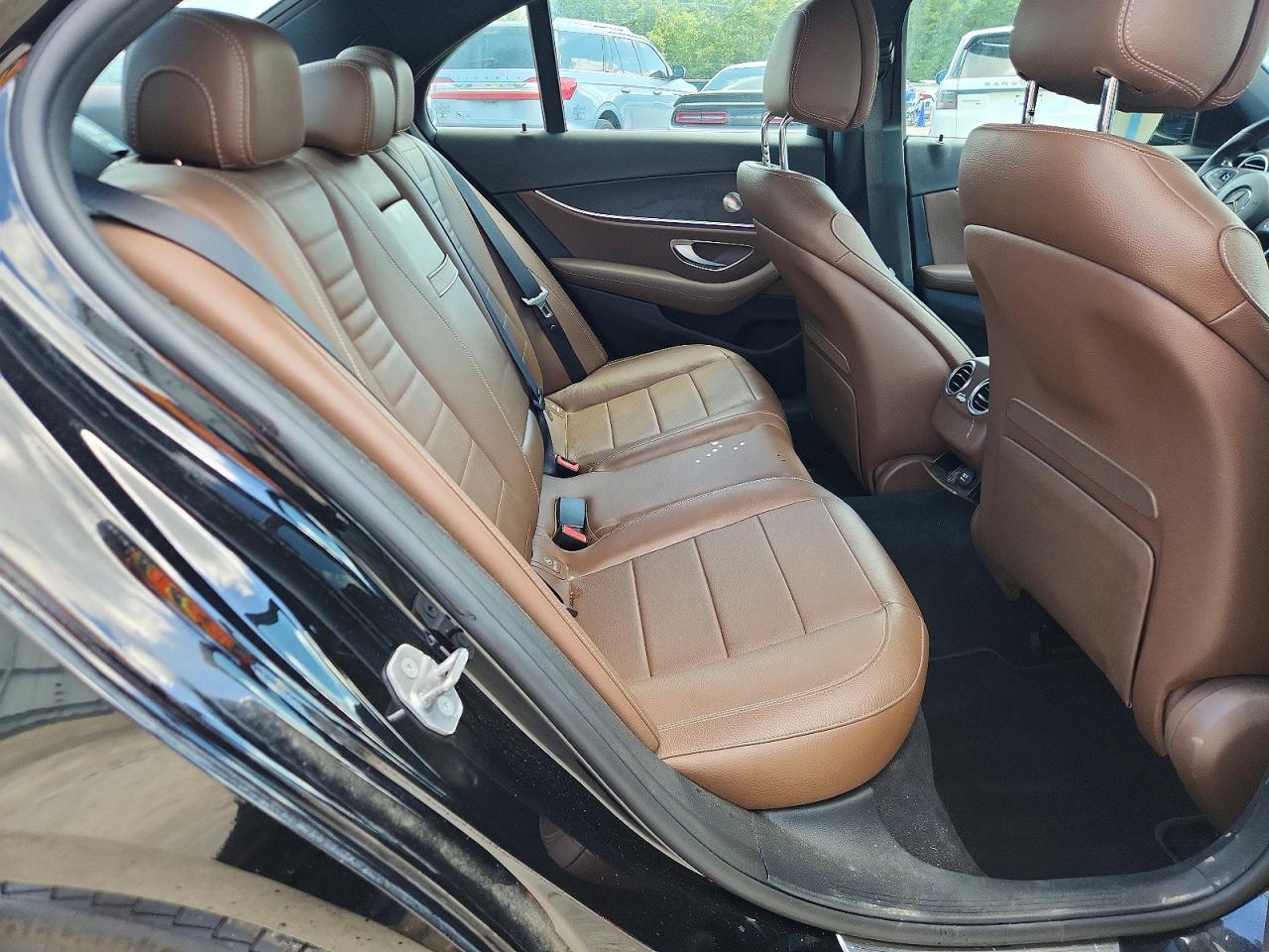 2017 Mercedes-Benz E 300 - zdjęcie 10