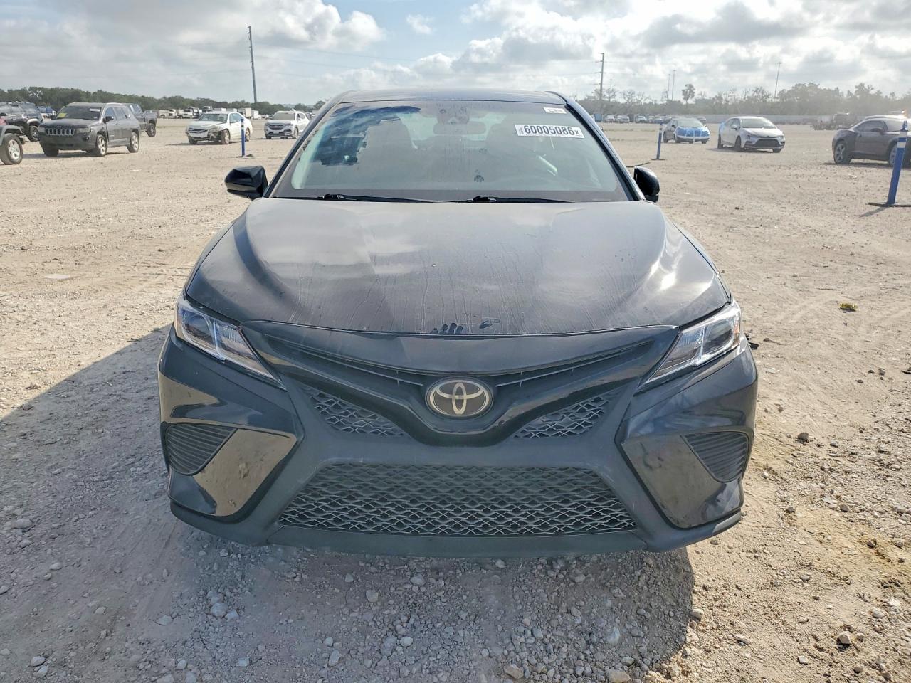 2019 Toyota Camry Se - zdjęcie 5
