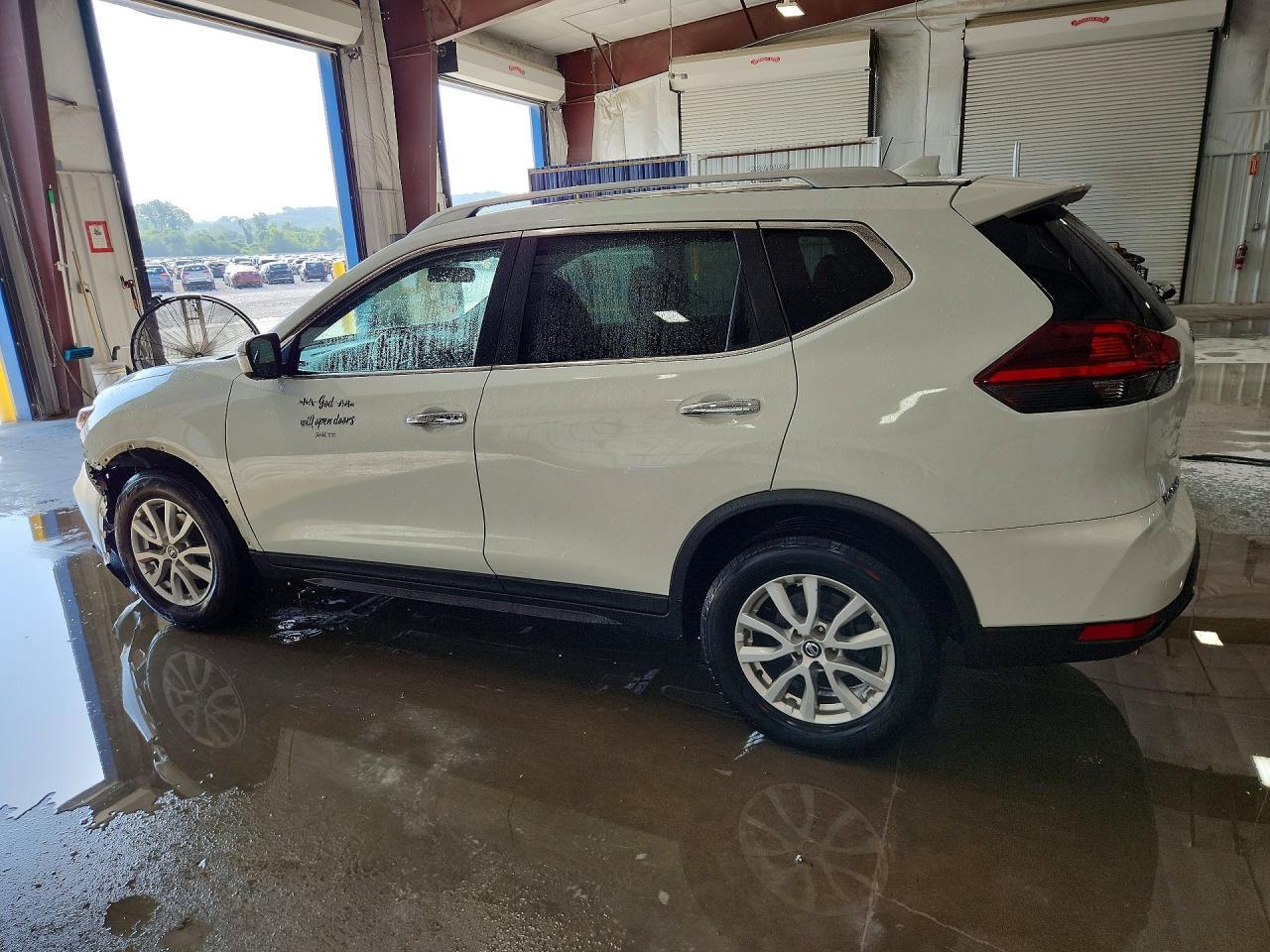 2018 Nissan Rogue Sv - zdjęcie 2