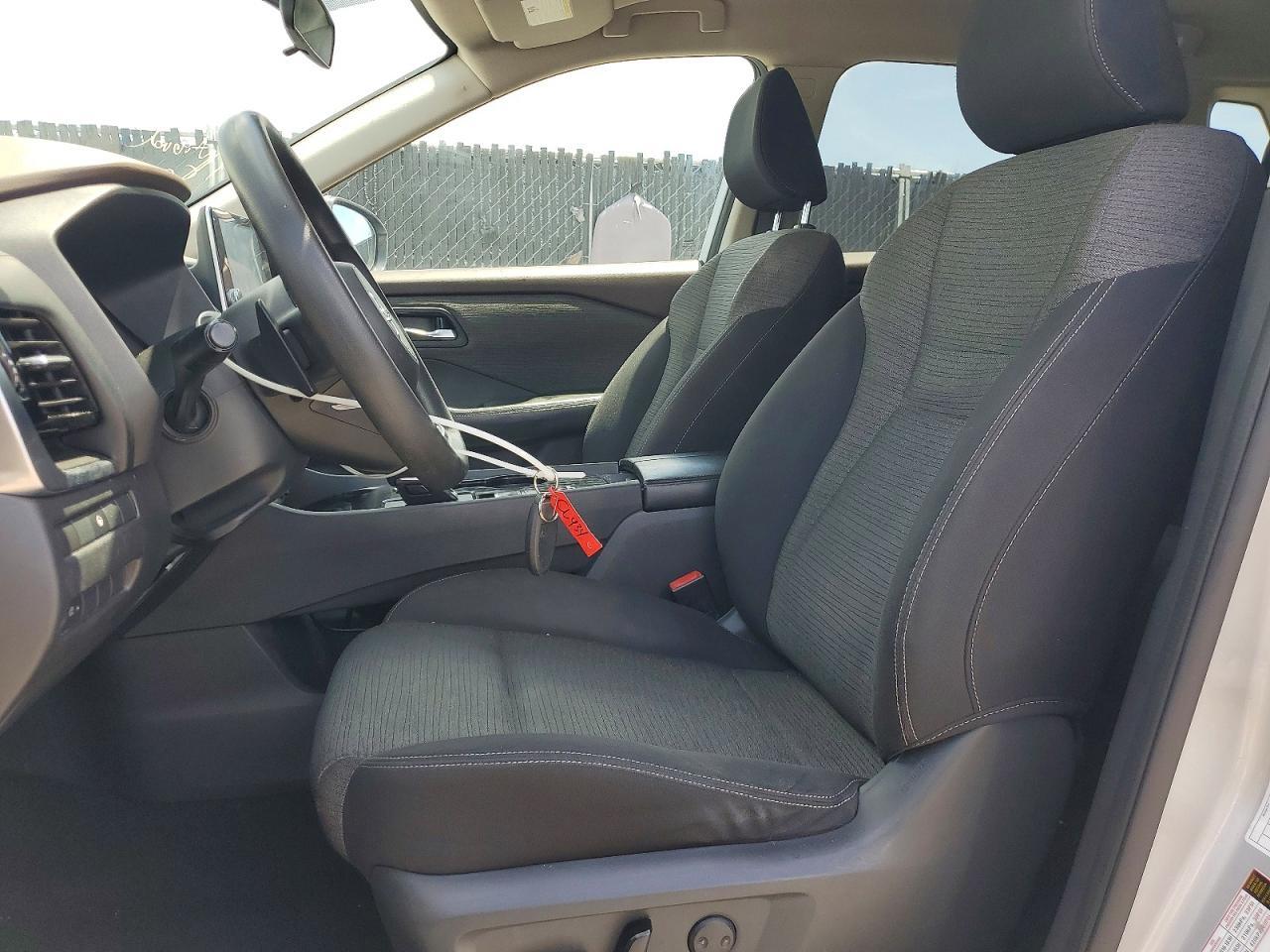 2021 Nissan Rogue Sv - zdjęcie 7