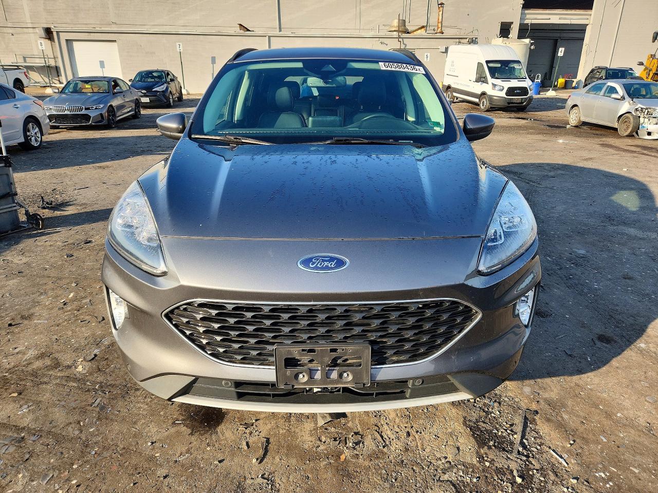2021 Ford Escape Titanium - zdjęcie 5