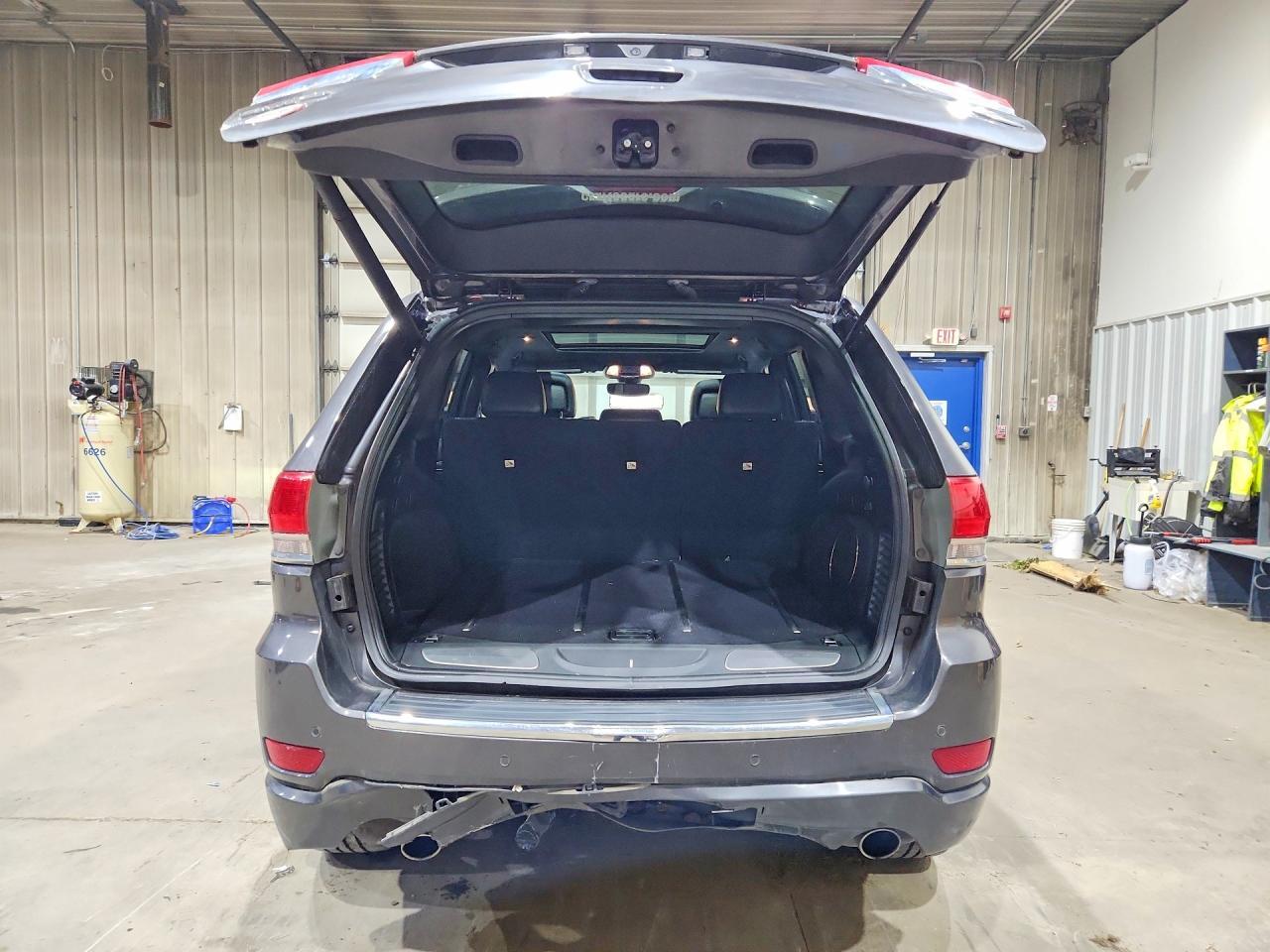 2017 Jeep Grand Cherokee Overland - zdjęcie 6