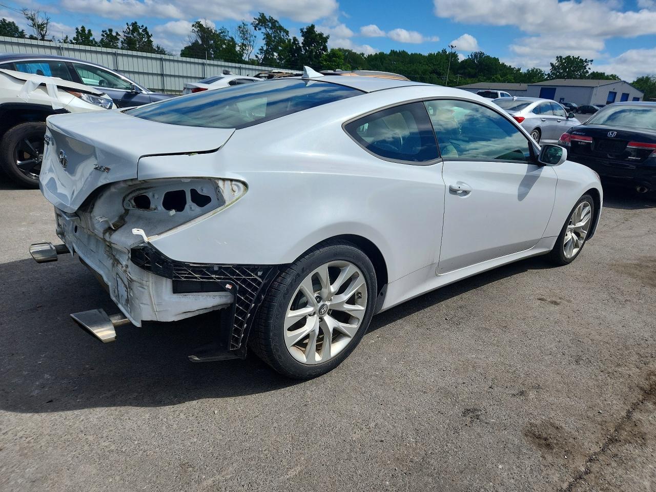 2014 Hyundai Genesis Coupe 2.0T - zdjęcie 3