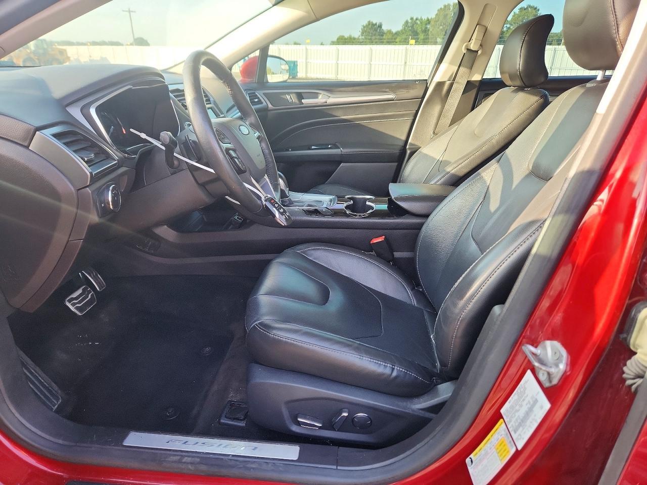 2016 Ford Fusion Titanium - zdjęcie 7