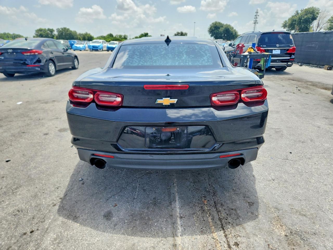2020 Chevrolet Camaro Ls - zdjęcie 6