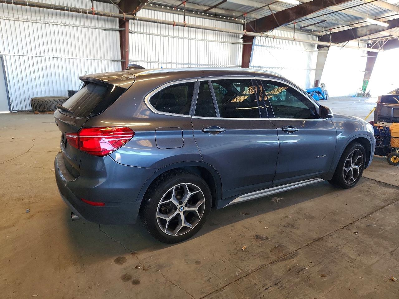 2017 BMW X1 xDrive28I - zdjęcie 3