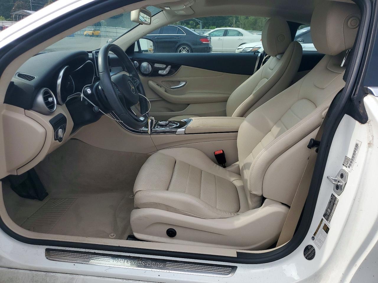 2017 Mercedes-Benz C 300 - zdjęcie 7