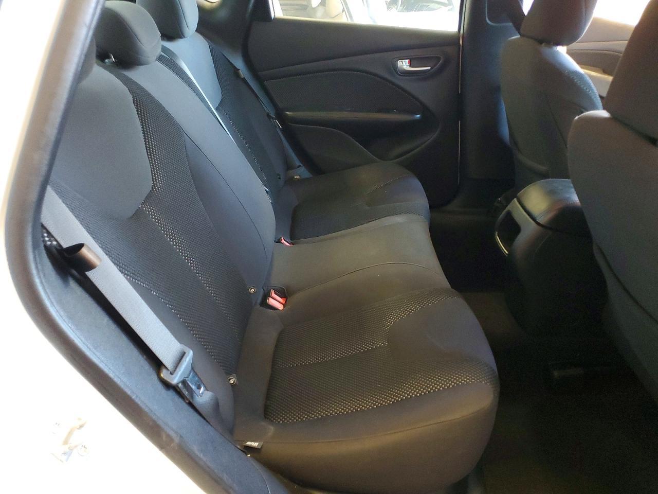 2016 Dodge Dart Se - zdjęcie 10