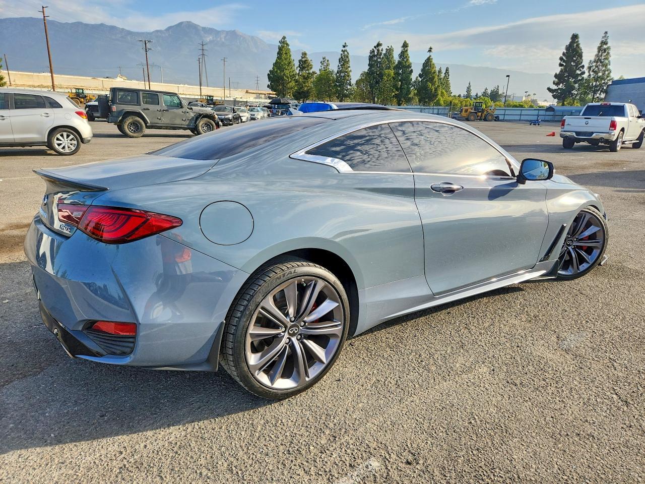 2022 Infiniti Q60 Red Sport 400 - zdjęcie 3