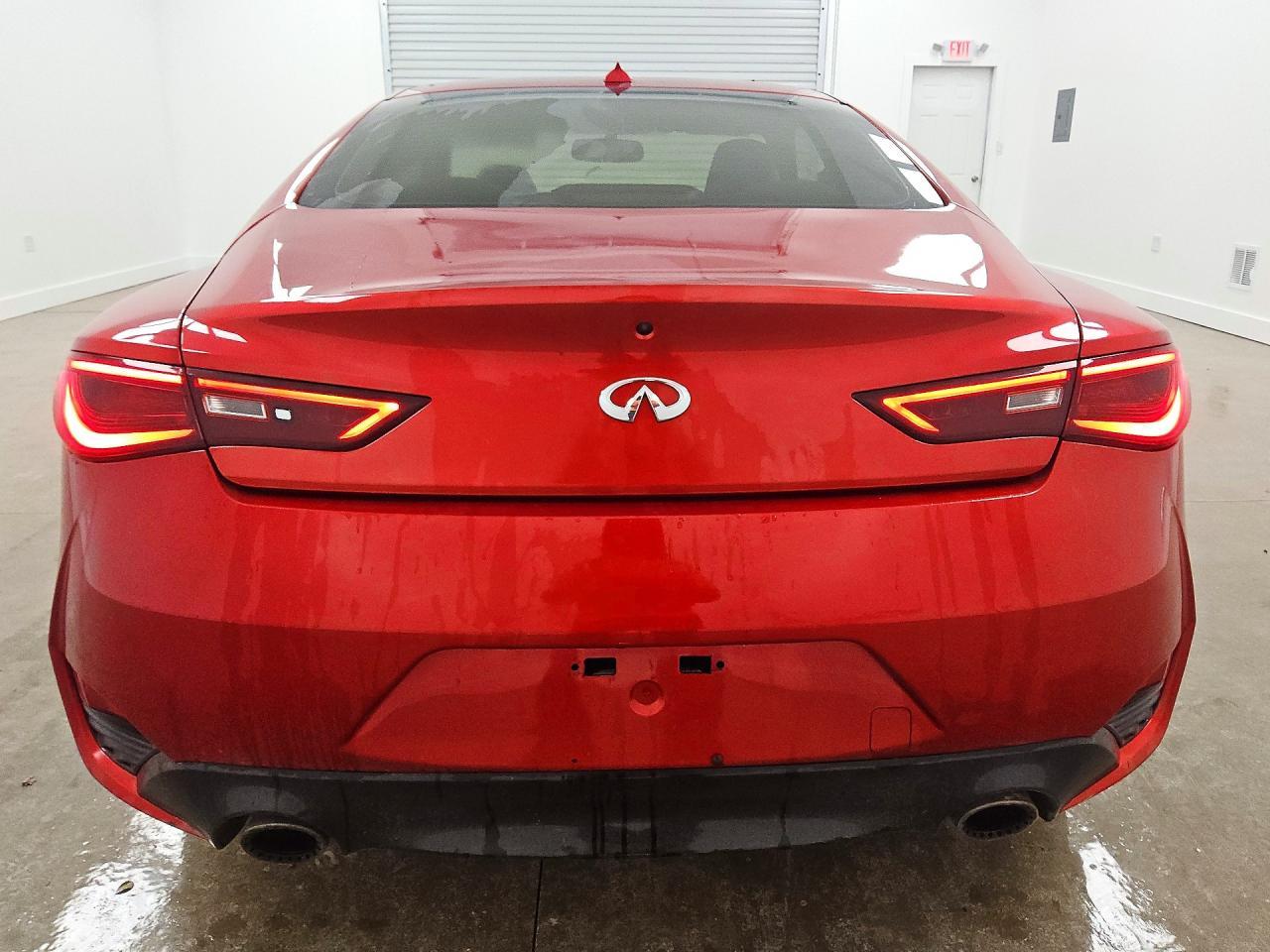 2017 Infiniti Q60 Red Sport 400 - zdjęcie 6