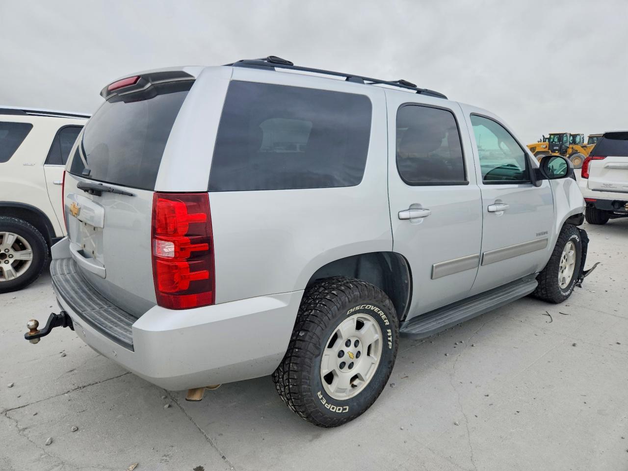 2013 Chevrolet Tahoe C1500 Ls - zdjęcie 3