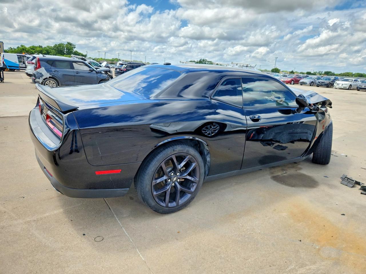 2021 Dodge Challenger Sxt - zdjęcie 3