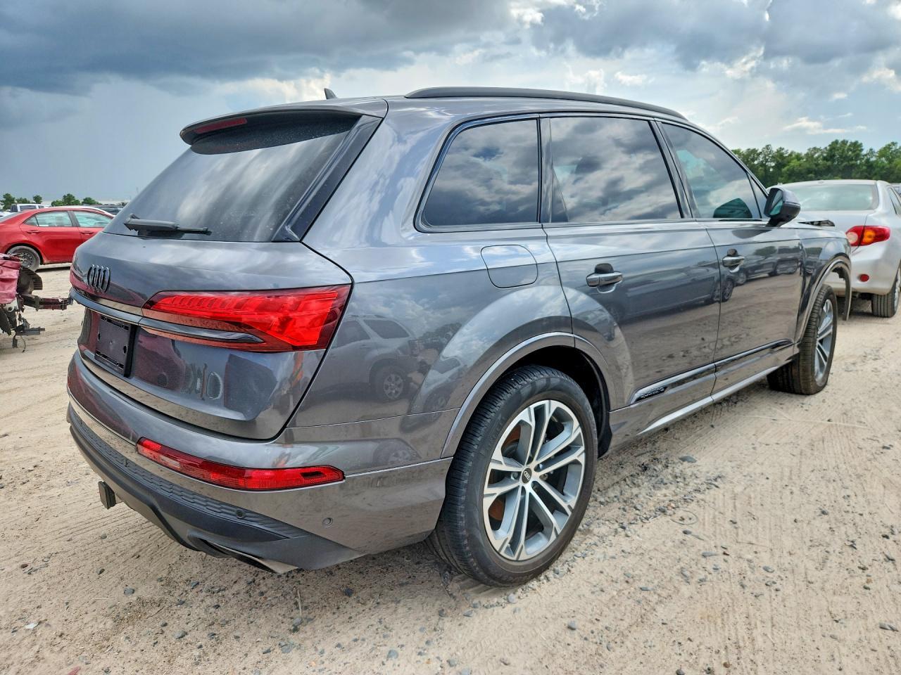 2025 Audi Q7 Premium Plus - zdjęcie 3