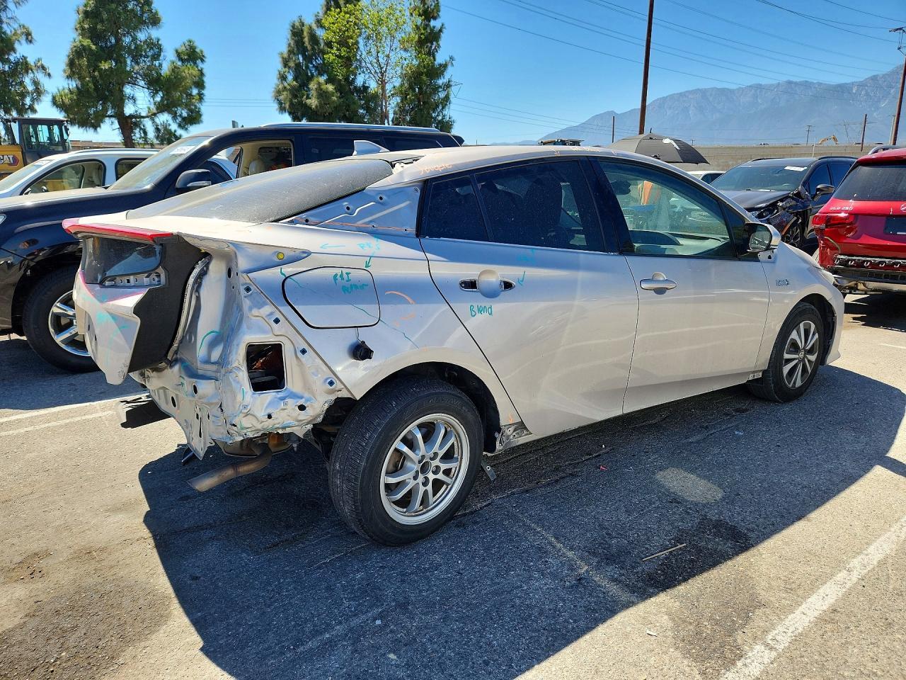 2019 Toyota Prius Prime Plus - zdjęcie 3
